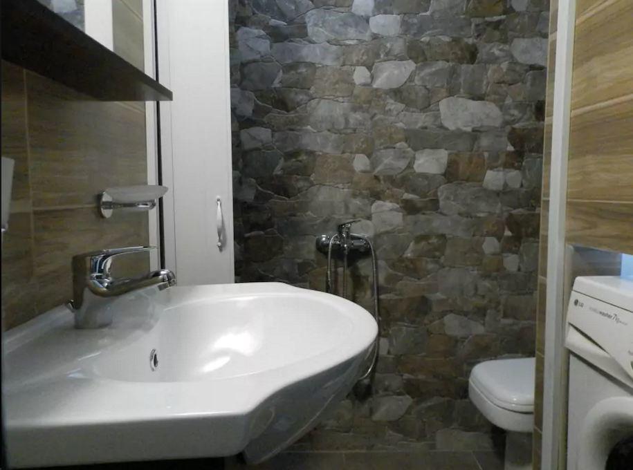 Agora Apartment First Floor Kíssamos Extérieur photo